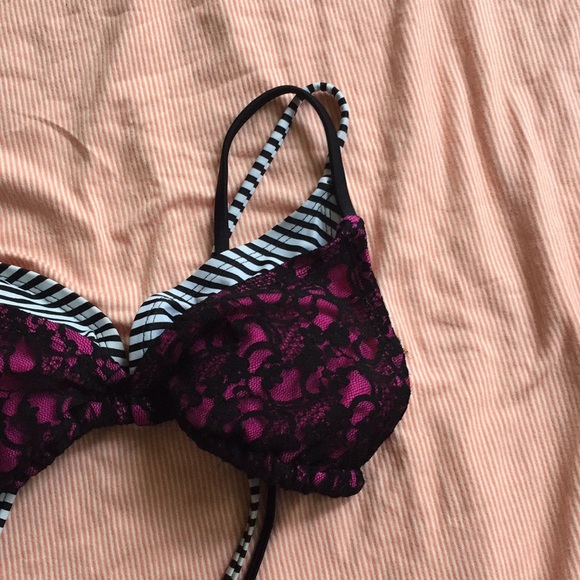 Material Girl one piece paddled swim suit bra Sz:L - Picture 3 of 8